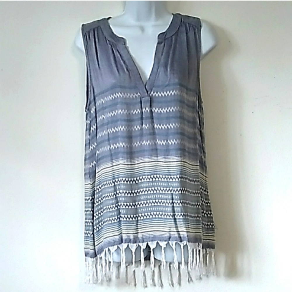 Dylan soft tribal zig zag print sleeveless hi/lo v-neck top with fringe XS